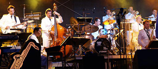Bass Professor Story Reiner Peters