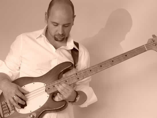 Bass Professor Bass Beauty Contest 2011
