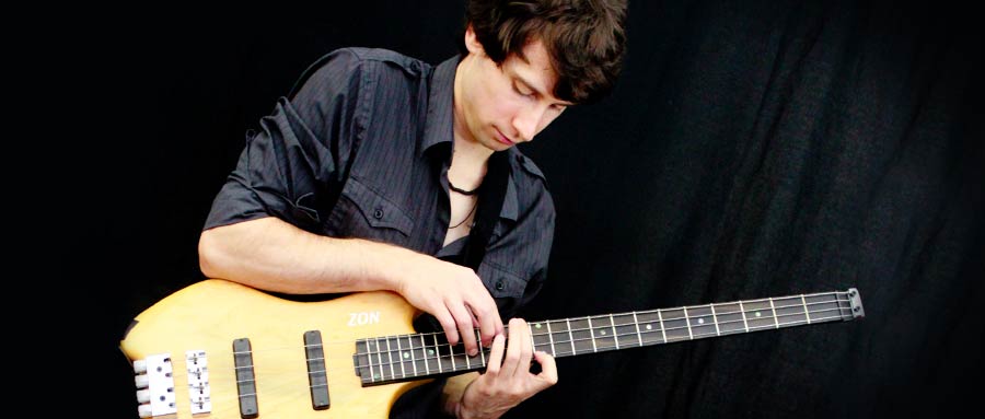 Bass Professor 5/2013, Story ZanderZon