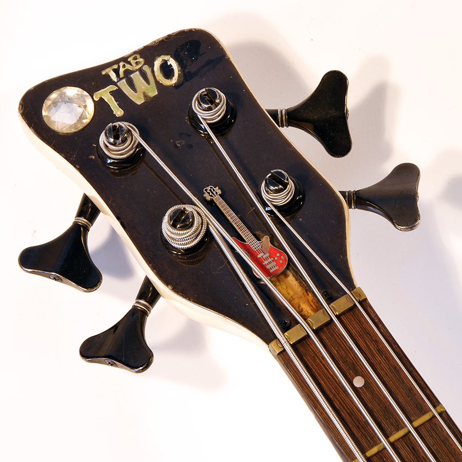 Bass Professor 4/2015, Bass Special: Warwick Hellmut Hattler