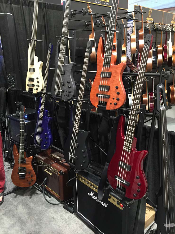 Bass Professor 4/2015, Messe: Summer Namm 2015 Bass Professor 4/2015, Messe: Summer Namm 2015