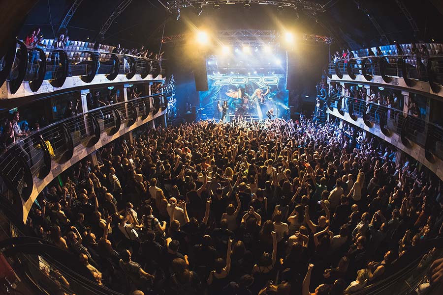 Bass Professor 5/2015, Story: Nick Douglas Bass Professor 5/2015, Story: Nick Douglas