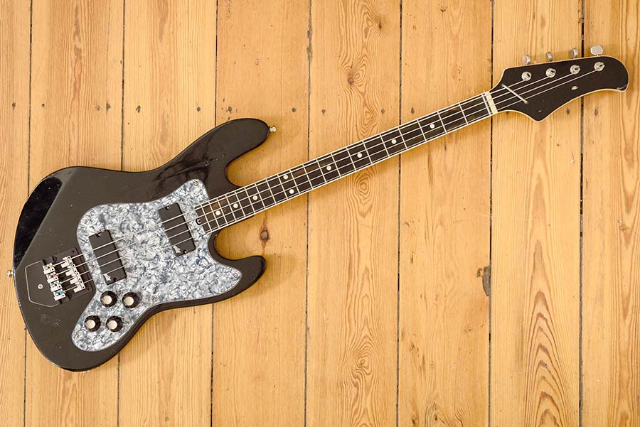 Story: Jolana Galaxis Modifikation. Bass Professor 4/2016, Ausgabe 86, Jens Ritter Story. Bass Museum Mighty Mite, Jolana, Warwick buzzard, Hellmut Hattler, Juergen Attig, Ritter Bass, Fender Elite, Fender Flea Jazz BAss, Galli, Lehle Mono, Musicman Caprice, Ritter Diamond BAss, Swarovski Story: Jolana Galaxis Modifikation. Bass Professor 4/2016, Ausgabe 86, Jens Ritter Story. Bass Museum Mighty Mite, Jolana, Warwick buzzard, Hellmut Hattler, Juergen Attig, Ritter Bass, Fender Elite, Fender Flea Jazz BAss, Galli, Lehle Mono, Musicman Caprice, Ritter Diamond BAss, Swarovski