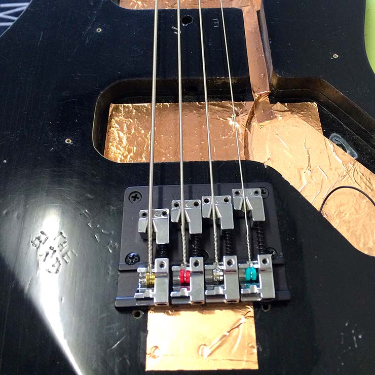 Story: Jolana Galaxis Modifikation. Bass Professor 4/2016, Ausgabe 86, Jens Ritter Story. Bass Museum Mighty Mite, Jolana, Warwick buzzard, Hellmut Hattler, Juergen Attig, Ritter Bass, Fender Elite, Fender Flea Jazz BAss, Galli, Lehle Mono, Musicman Caprice, Ritter Diamond BAss, Swarovski Story: Jolana Galaxis Modifikation. Bass Professor 4/2016, Ausgabe 86, Jens Ritter Story. Bass Museum Mighty Mite, Jolana, Warwick buzzard, Hellmut Hattler, Juergen Attig, Ritter Bass, Fender Elite, Fender Flea Jazz BAss, Galli, Lehle Mono, Musicman Caprice, Ritter Diamond BAss, Swarovski
