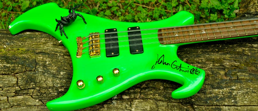 Bass Special: Warwick Buzzard John Entwistle. Bass Professor 4/2016, Ausgabe 86, Jens Ritter Story. Bass Museum Mighty Mite, Jolana, Warwick buzzard, Hellmut Hattler, Juergen Attig, Ritter Bass, Fender Elite, Fender Flea Jazz BAss, Galli, Lehle Mono, Musicman Caprice, Ritter Diamond BAss, Swarovski Bass Special: Warwick Buzzard John Entwistle. Bass Professor 4/2016, Ausgabe 86, Jens Ritter Story. Bass Museum Mighty Mite, Jolana, Warwick buzzard, Hellmut Hattler, Juergen Attig, Ritter Bass, Fender Elite, Fender Flea Jazz BAss, Galli, Lehle Mono, Musicman Caprice, Ritter Diamond BAss, Swarovski