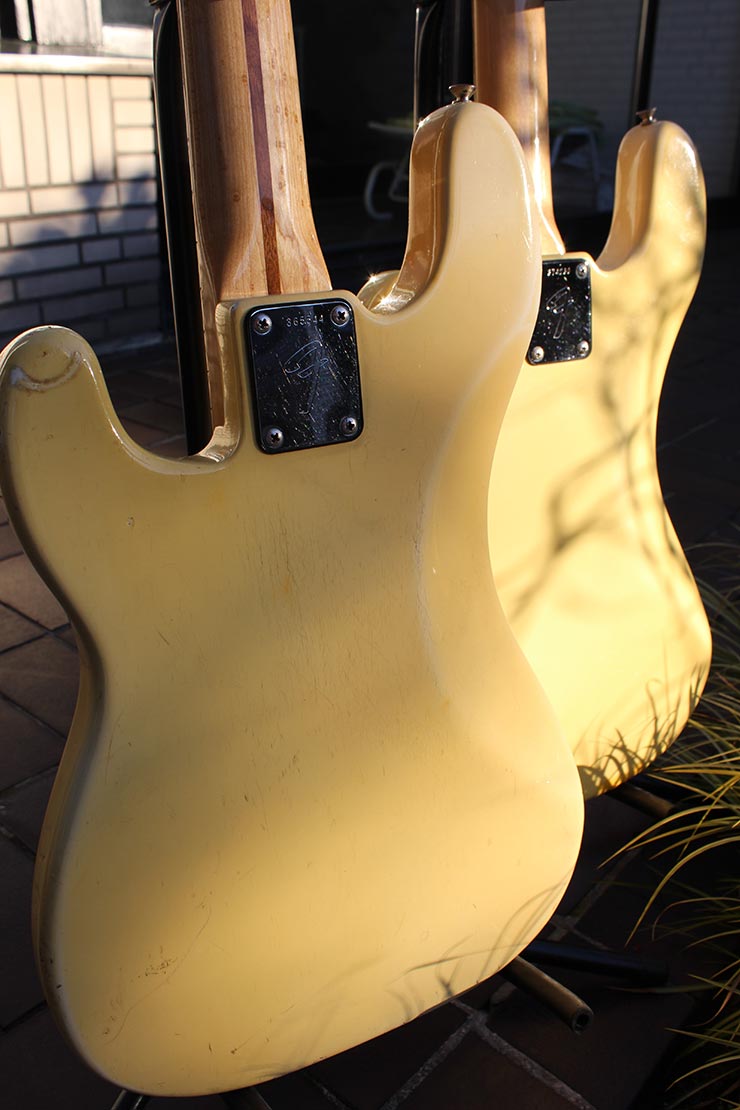 Bass Professor 5/2016, Ausgabe 87. BassMuseum: Fender Precision Bässe 1972 Olympic White Fretless und Bird´s Eye Maple Neck fretted Bass Professor 5/2016, Ausgabe 87. BassMuseum: Fender Precision Bässe 1972 Olympic White Fretless und Bird´s Eye Maple Neck fretted