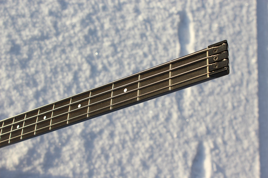 Bass Professor 1/2017 - BassMuseum: Steinberger XM-2A (1987)