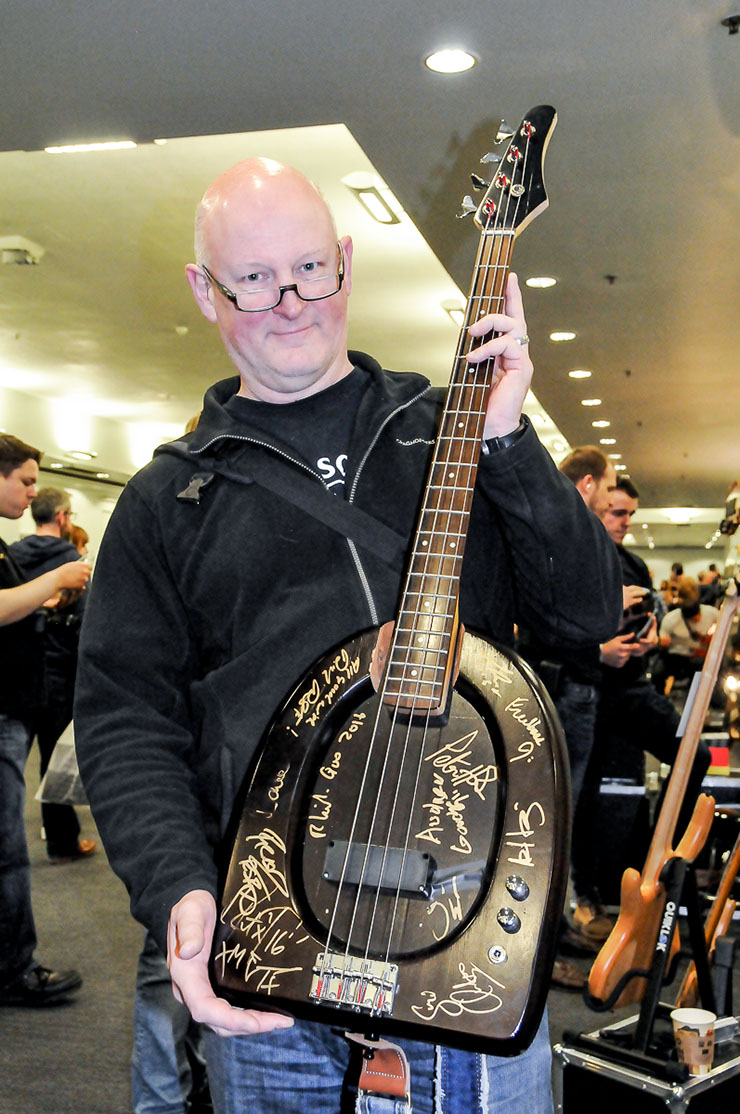 Bass Professor 2/2017: The London Bass Guitar Show