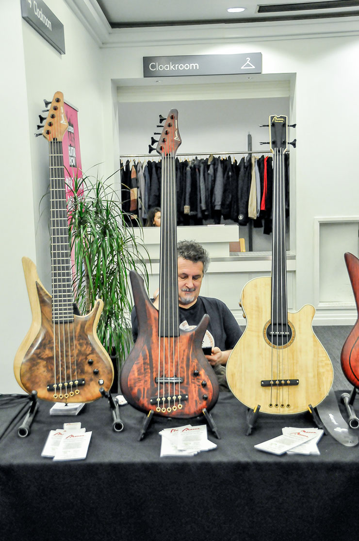 Bass Professor 2/2017: The London Bass Guitar Show