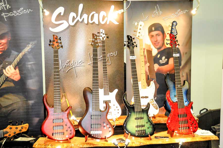 Bass Professor 2/2017: The London Bass Guitar Show