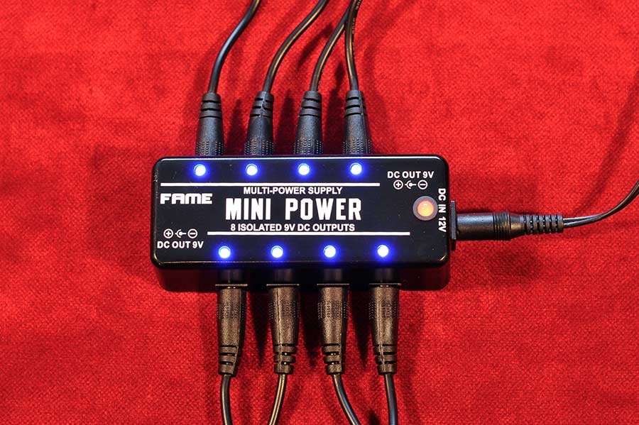 Bass Professor 2/2017 Test: FAME LEF-329 Mini Power
