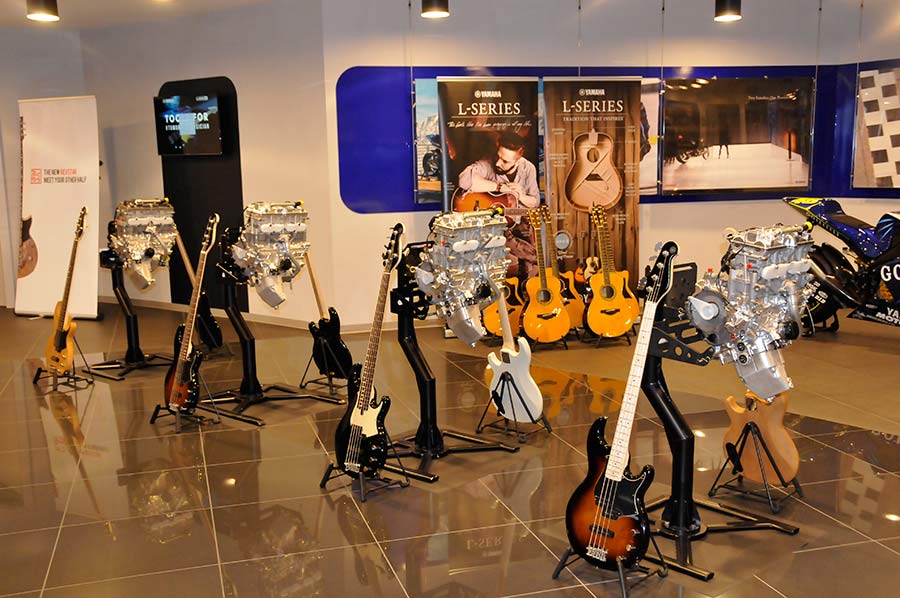 Bass Professor 3/2017; Story: YAMAHA neue BB-Bässe - Mailand Bass Professor 3/2017; Story: YAMAHA neue BB-Bässe - Mailand