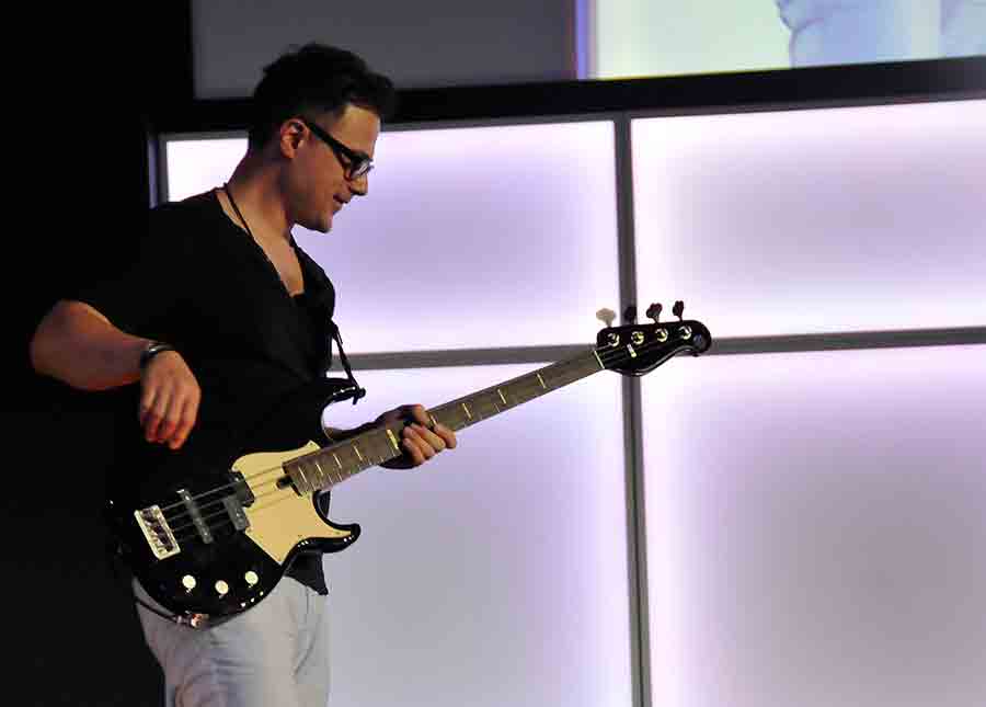 Bass Professor 3/2017; Story: YAMAHA neue BB-Bässe - Mailand Bass Professor 3/2017; Story: YAMAHA neue BB-Bässe - Mailand