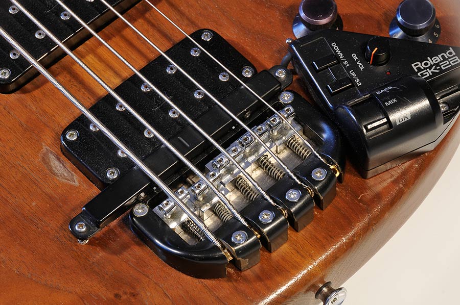 Bass Special: WAL - Nick Beggs, Bass Professor 2/2018 WAL - Nick Beggs, Wal Bass