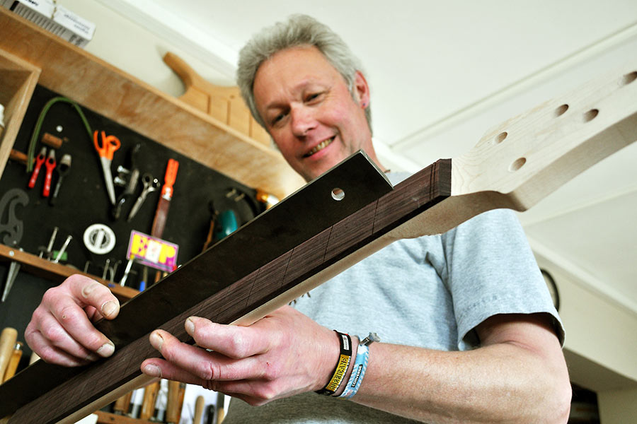 Bass Professor 2/2018, Let’s Talk about Bass Bassbauer im Gespräch – Folge 11: Ralf Börjes