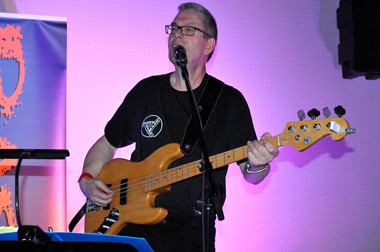 Bert Gerecht: Mr. Bassman