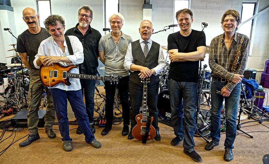Bass Professor 4/2018, Story: Tony Levin