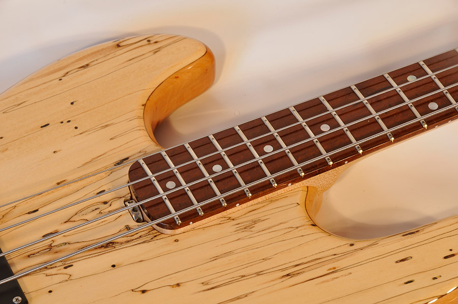 Bass Professor 4/2018, Test: JOZI LAK LEON