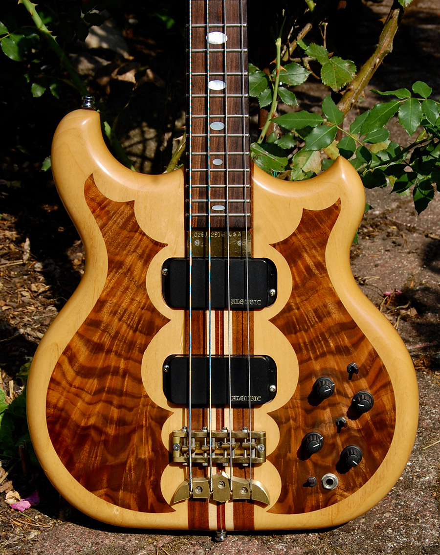 Bass Professor 5/2018, Ausgabe 96 - Bass Special: Alembic Bat Bass Bass Professor 5/2018, Ausgabe 96 - Bass Special: Alembic Bat Bass