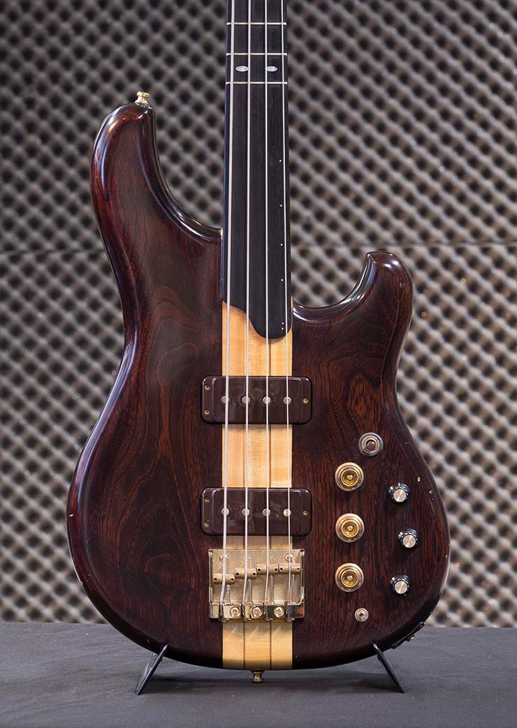 Bass Professor 1/2019, Ausgabe 97. BassMuseum: Musician Serie von Ibanez Bass Professor 1/2019, Ausgabe 97. BassMuseum: Musician Serie von Ibanez