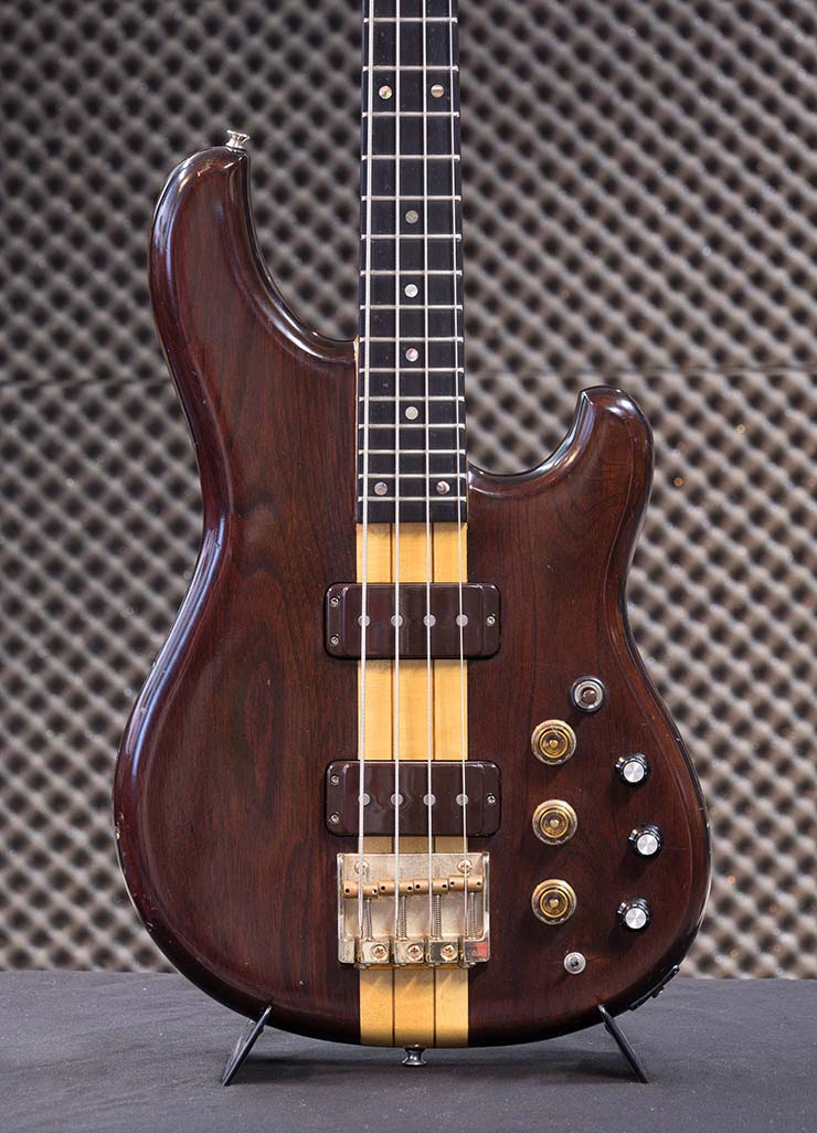 Bass Professor 1/2019, Ausgabe 97. BassMuseum: Musician Serie von Ibanez Bass Professor 1/2019, Ausgabe 97. BassMuseum: Musician Serie von Ibanez