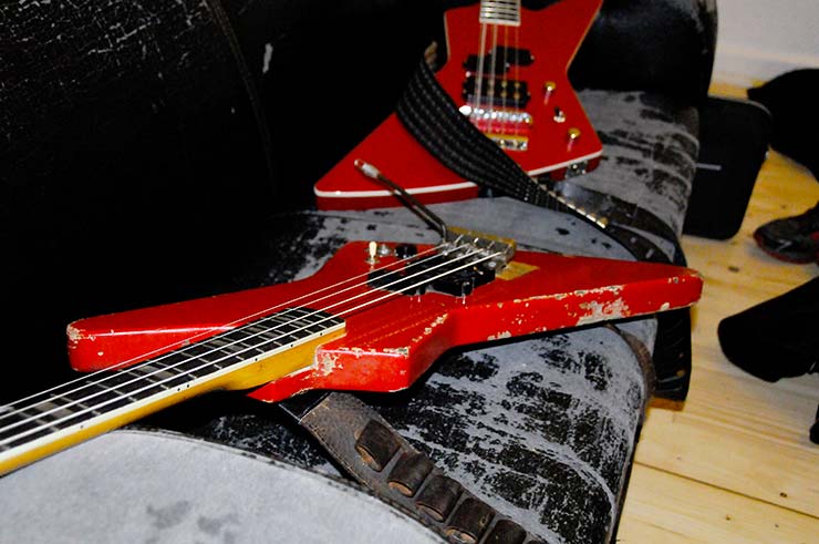 Bass Professor 1/2019, Ausgabe 97 - Bass Special: John Gallagher "Raven Zackbass" Bass Professor 1/2019, Ausgabe 97 - Bass Special: John Gallagher "Raven Zackbass"