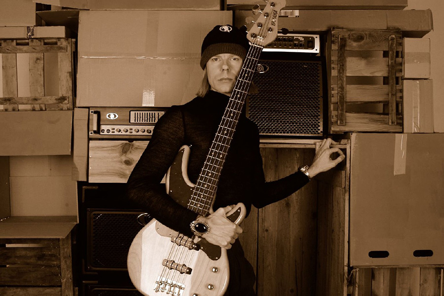 Bass Professor 2/2019. Aus dem Leben eines Studiobassisten: Oliver Poschmann