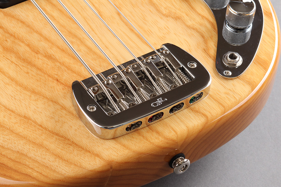 Bass Professor 2/2019, Test: G&L CLF RESEARCH L-1000