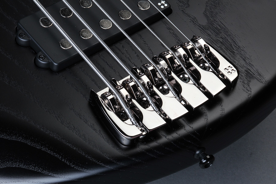 Bass Professor 2/2019, Test: SANDBERG California II TM Grand Dark.