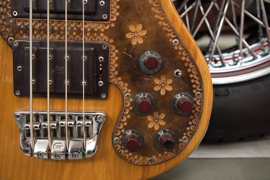 Bass Professor 3/2019 - Ausgabe 99; Bass Professor; Guitar Summit; Roland Kaschube; Lexxi Foxx; Lisa Wulff; Oliver Lang; Achim Seifert; Bert Gerecht; Guitar Summit; Marleaux; BassMuseum; Wal JG Custom; Elyra Slapcool; Jozsi Lak; Selma 6 String Multiscale; RockBoard; Jens Gears; Rolf Sander; Jens Ritter; Eyb; Alyra; Dingwall; Music Man; Yamaha; Spector; Music Store; Nature Shock; Torillo; BassMuseum: Wal JG Custom Bass Professor 3/2019 - Ausgabe 99; Bass Professor; Guitar Summit; Roland Kaschube; Lexxi Foxx; Lisa Wulff; Oliver Lang; Achim Seifert; Bert Gerecht; Guitar Summit; Marleaux; BassMuseum; Wal JG Custom; Elyra Slapcool; Jozsi Lak; Selma 6 String Multiscale; RockBoard; Jens Gears; Rolf Sander; Jens Ritter; Eyb; Alyra; Dingwall; Music Man; Yamaha; Spector; Music Store; Nature Shock; Torillo; BassMuseum: Wal JG Custom