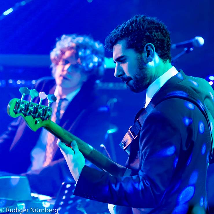 Professor 3/2019 - Ausgabe 99; Bass Professor; Roland Kaschube; Lexxi Foxx; Lisa Wulff; Oliver Lang; Achim Seifert; Bert Gerecht; Guitar Summit; Marleaux; BassMuseum; Wal JG Custom; Elyra Slapcool; Jozsi Lak; Selma 6 String Multiscale; RockBoard; Jens Gears; Rolf Sander