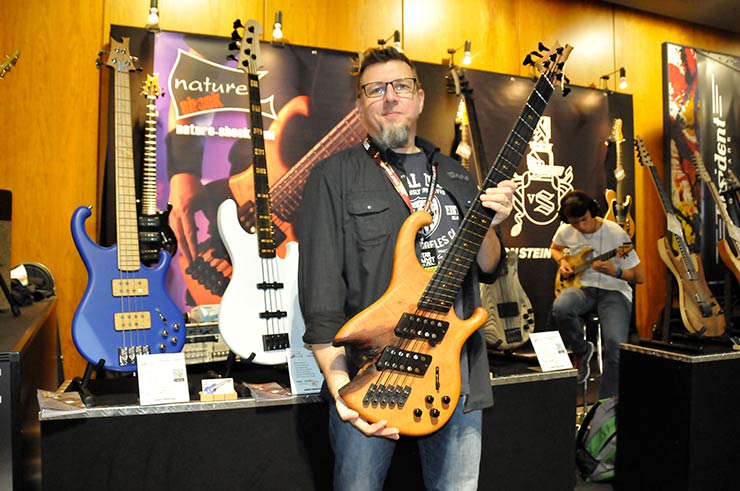 Bass Professor 3/2019 - Ausgabe 99; Bass Professor; Guitar Summit; Roland Kaschube; Lexxi Foxx; Lisa Wulff; Oliver Lang; Achim Seifert; Bert Gerecht; Guitar Summit; Marleaux; BassMuseum; Wal JG Custom; Elyra Slapcool; Jozsi Lak; Selma 6 String Multiscale; RockBoard; Jens Gears; Rolf Sander; Jens Ritter; Eyb; Alyra; Dingwall; Music Man; Yamaha; Spector; Music Store; Nature Shock; 