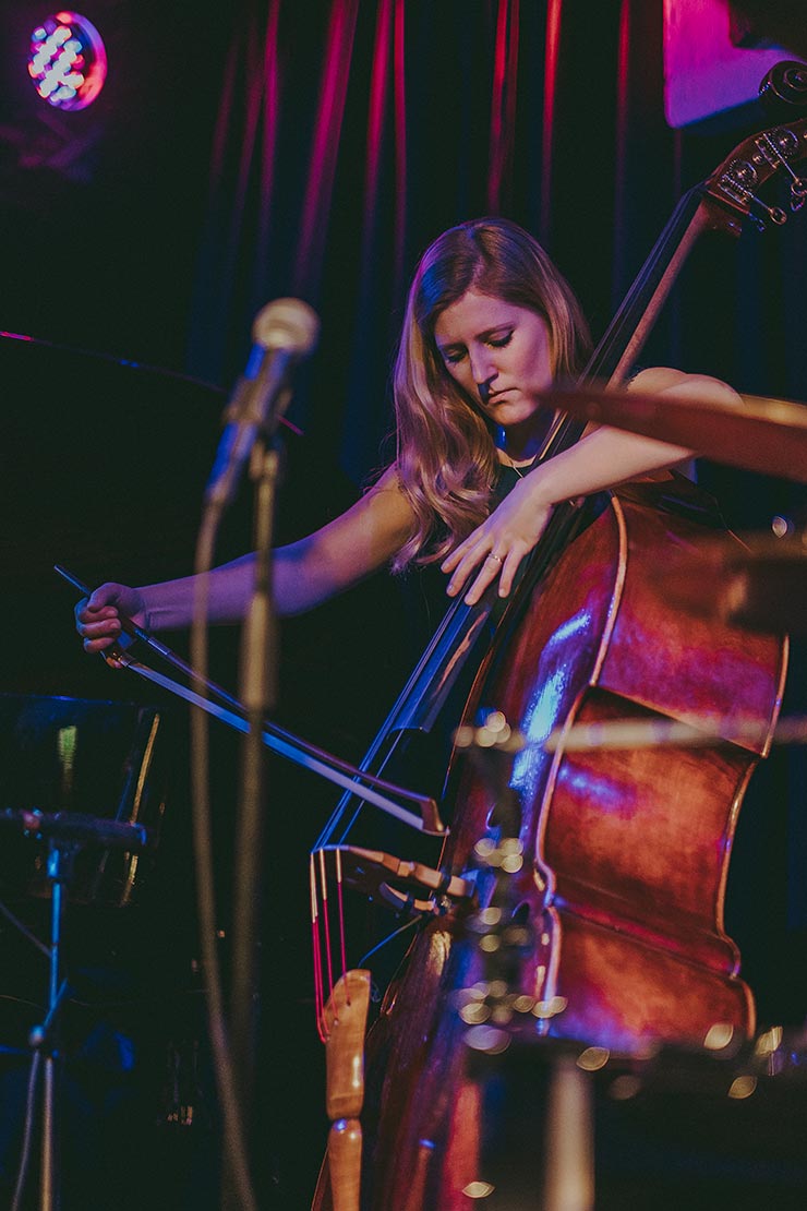 Bass Professor 3/2019 - Ausgabe 99; Bass Professor; Roland Kaschube; Lexxi Foxx; Lisa Wulff; Oliver Lang; Achim Seifert; Bert Gerecht; Guitar Summit; Marleaux; BassMuseum; Wal JG Custom; Elyra Slapcool; Jozsi Lak; Selma 6 String Multiscale; RockBoard; Jens Gears; Rolf Sander