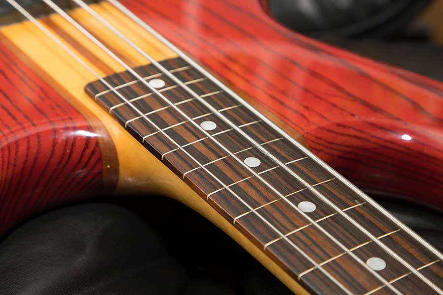 Bass Professor 1/2020. BassMuseum: Aria Pro II SB-1000 fretted & fretless
