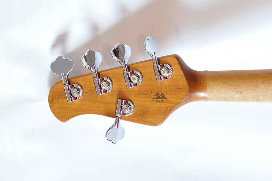 Bass professor 1/2020, Test: Music Man Sting Ray Special 5 H