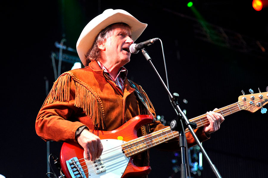 Bass Professor 2/2020, Ausgabe 102. Story: Uwe Lost "Truck Stop"