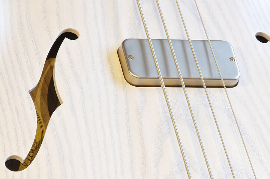 Nik Huber Rietbergen Bass