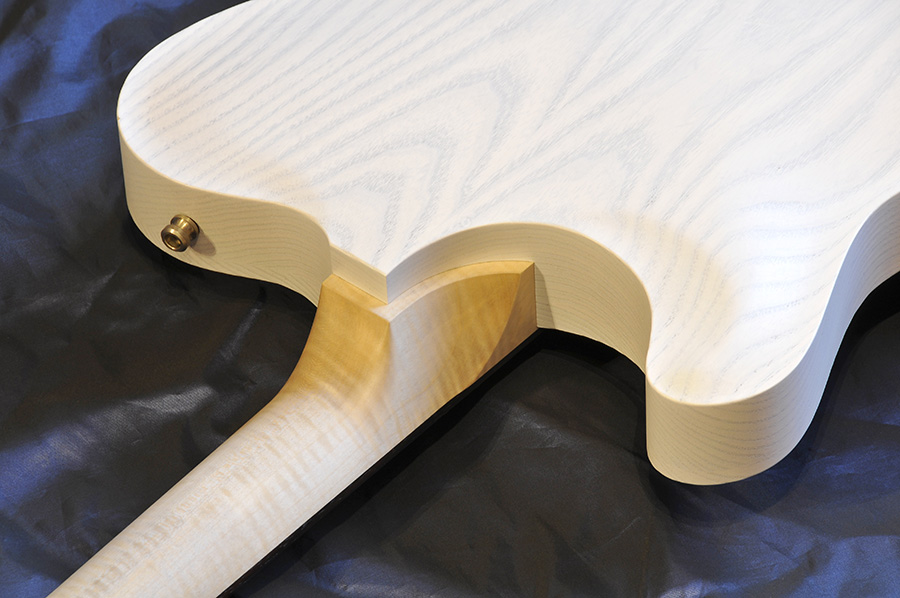 Nik Huber Rietbergen Bass