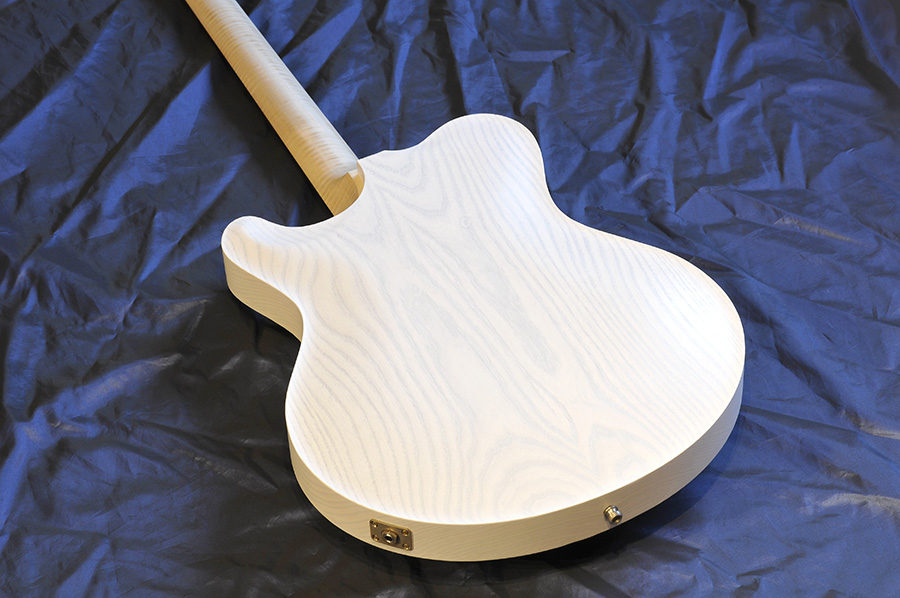 Nik Huber Rietbergen Bass