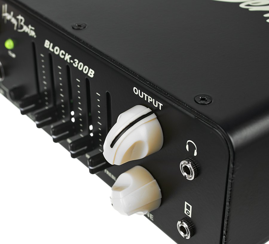 Bass Professor 1/2021. Test: Harley Benton Block-300B