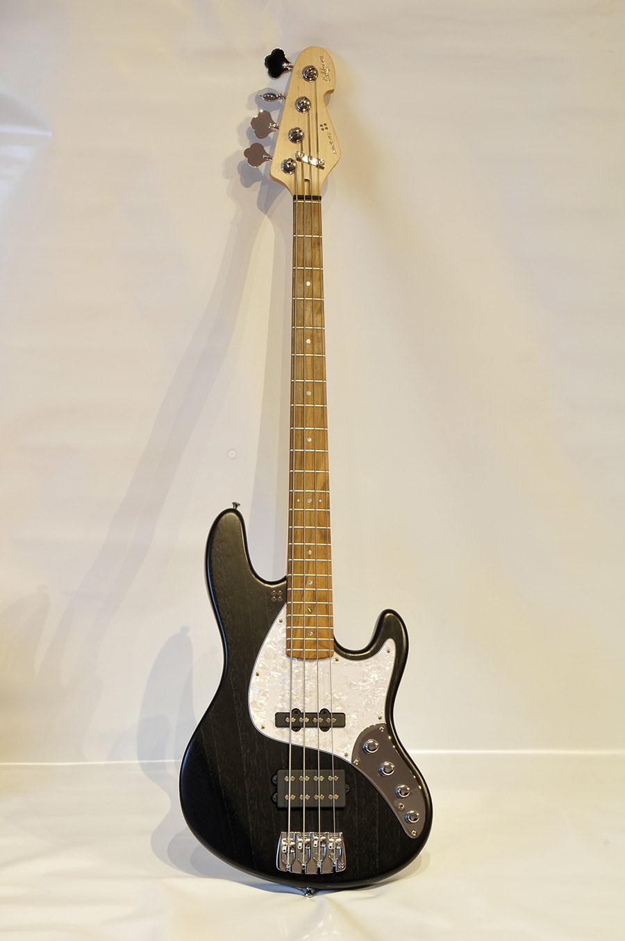Bass Professor 1/2021. Test: Sandberg California TM SL