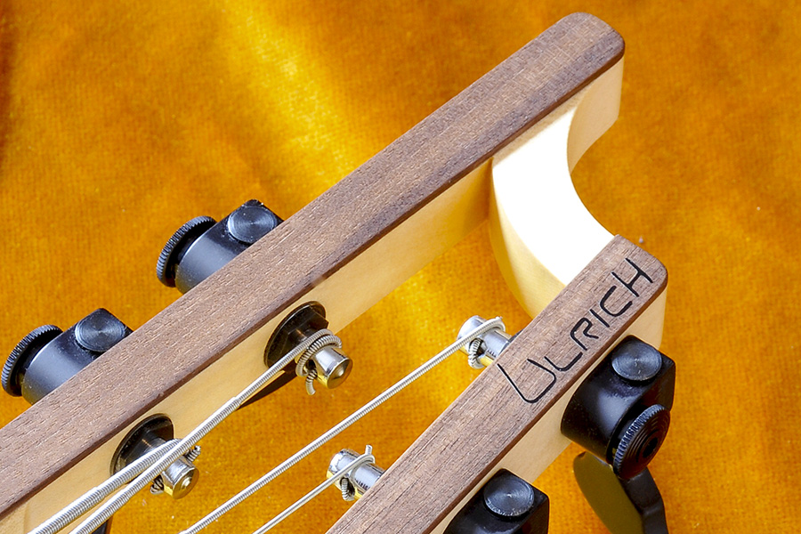 Bass professor 1/202. Test: Ulrich Bass Design Saulus 5 Walnut