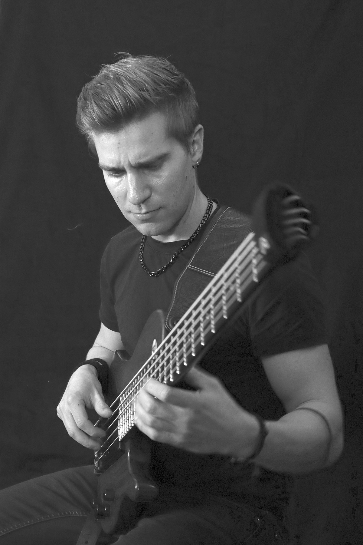 Story: Simon Zauels – ein Meisterbassist