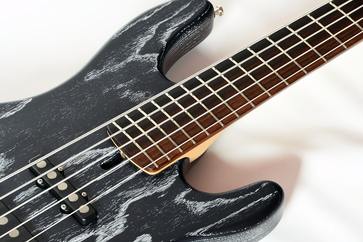 Test: Börjes Bassinger 5-String