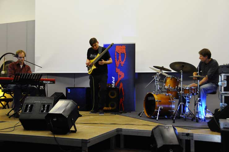 Feel the Bass 2013 Mannheim Popakademie - Bass Professor - Siewert