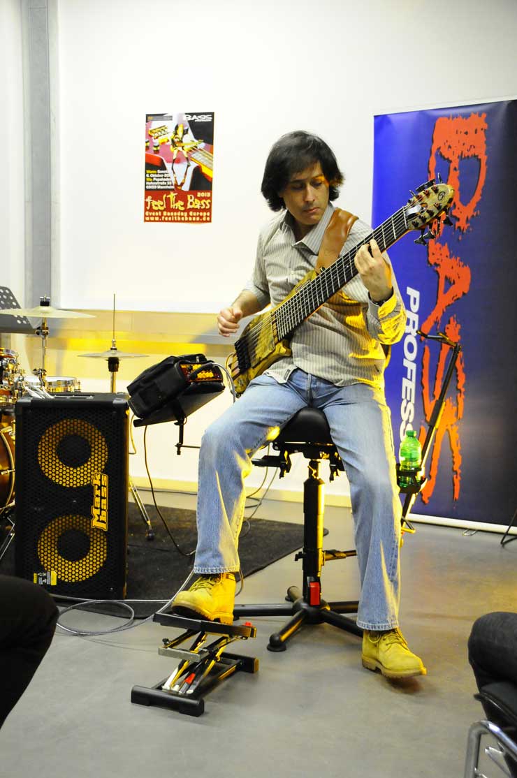 Feel the Bass 2013 Mannheim Popakademie - Bass Professor - Igor Saveedra